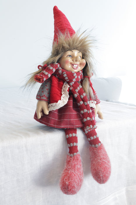 Santa  sittande flicka H46 cm